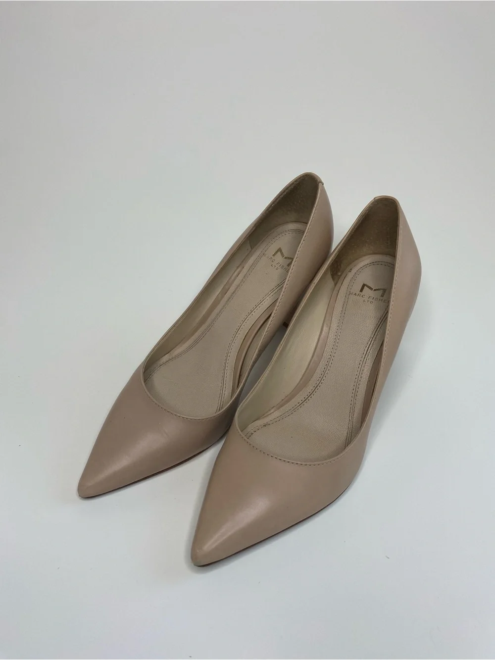 Marc Fischer Zala Block heel Pointy toe Leather pump Size 5 Neutral career